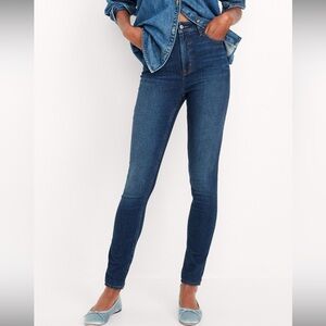 Old Navy Rockstar skinny jeans